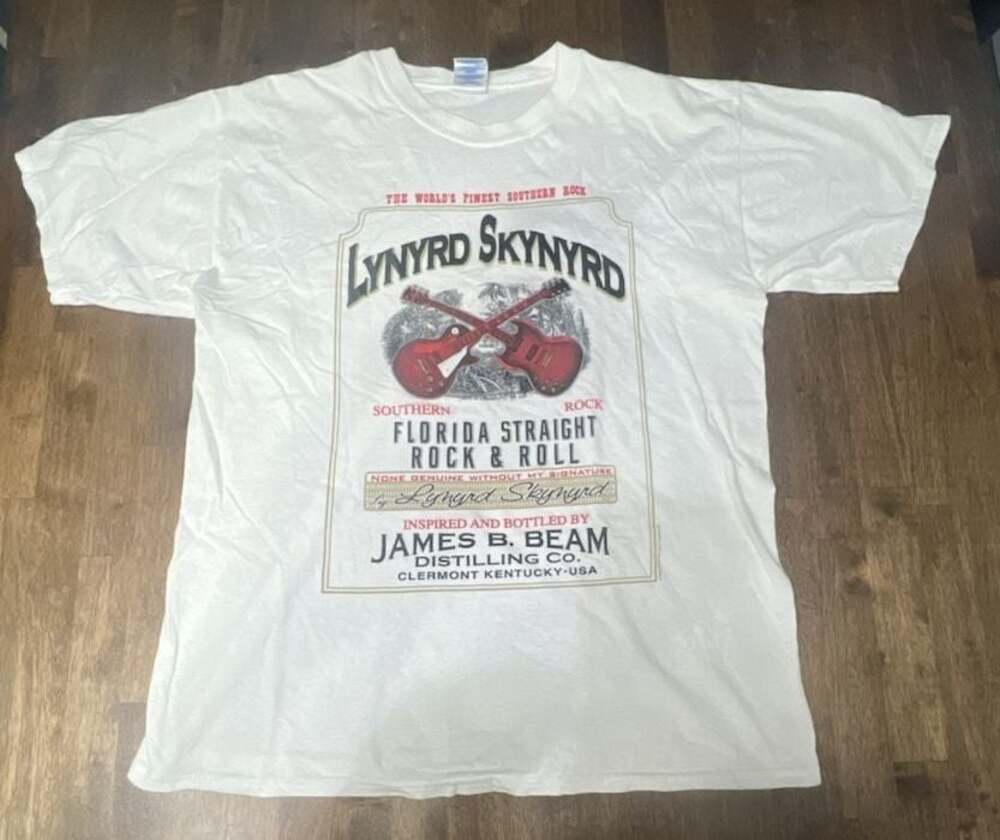 Vintage 2003 Lynyrd Skynyrd James B Beam Distilling Co Southern Rock T-Shirt Whi